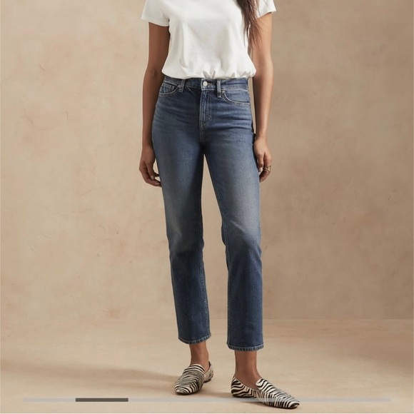 Banana Republic High-Rise Straight Cropped Jeans - Picture 1 of 17